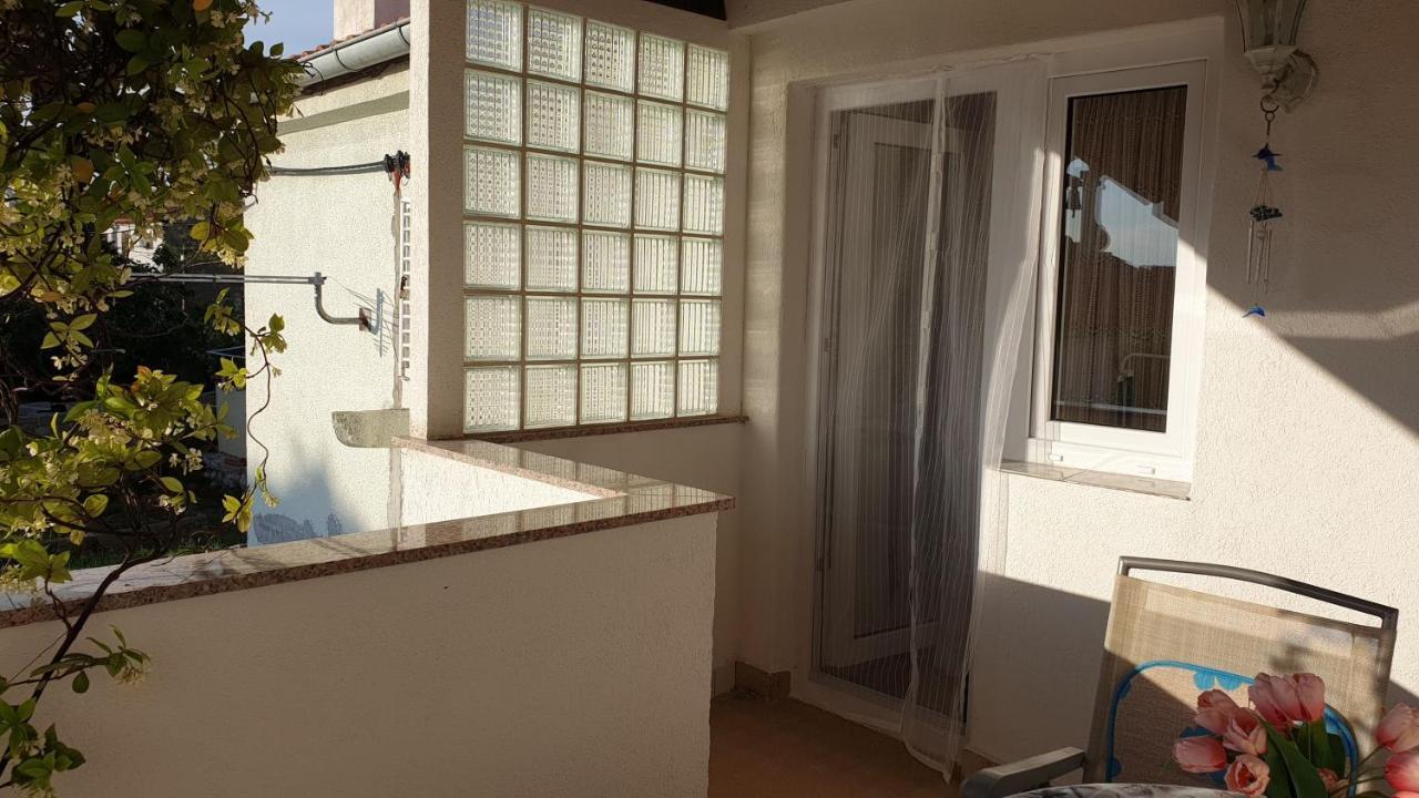 Apartman Dinka Пунат Екстериор снимка